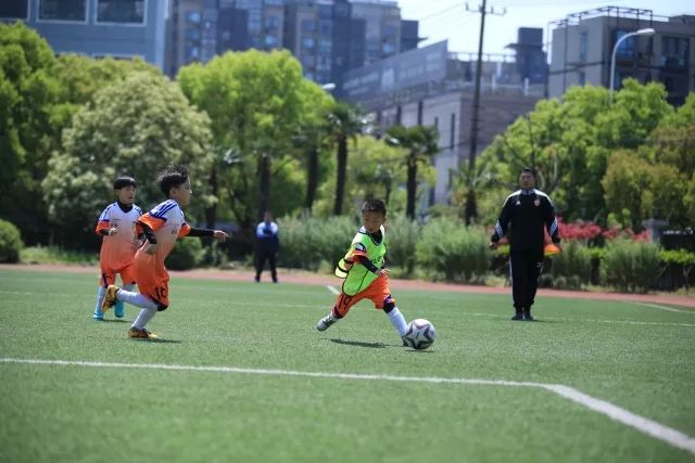 布莱克尼41分吴冠希15板 肯帝亚送宁波20连败